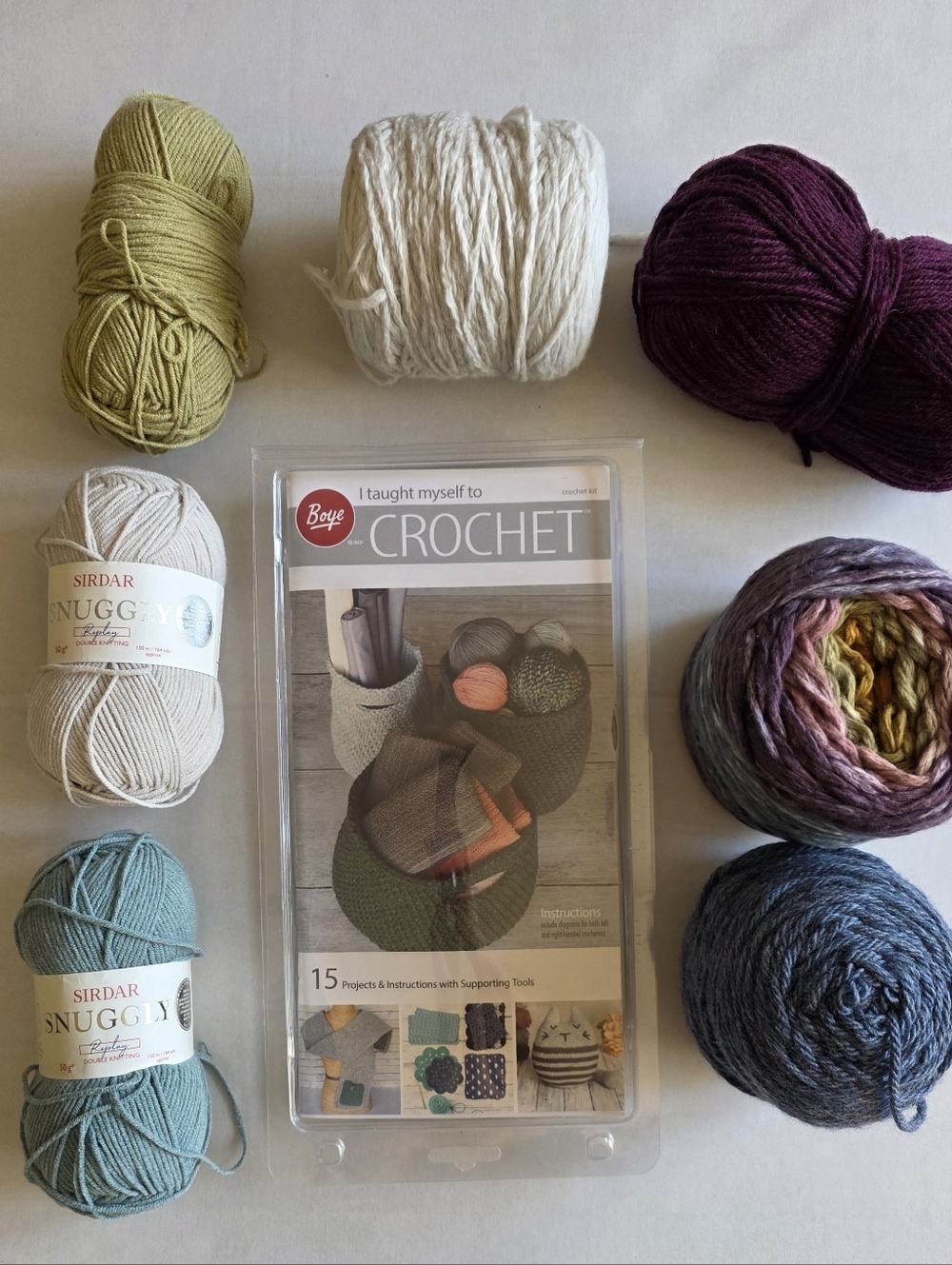Boye “I Taught Myself to Crochet” Starter Kit NWT + Mixed Yarn Bundle Lot DIY - Picture 2 of 9